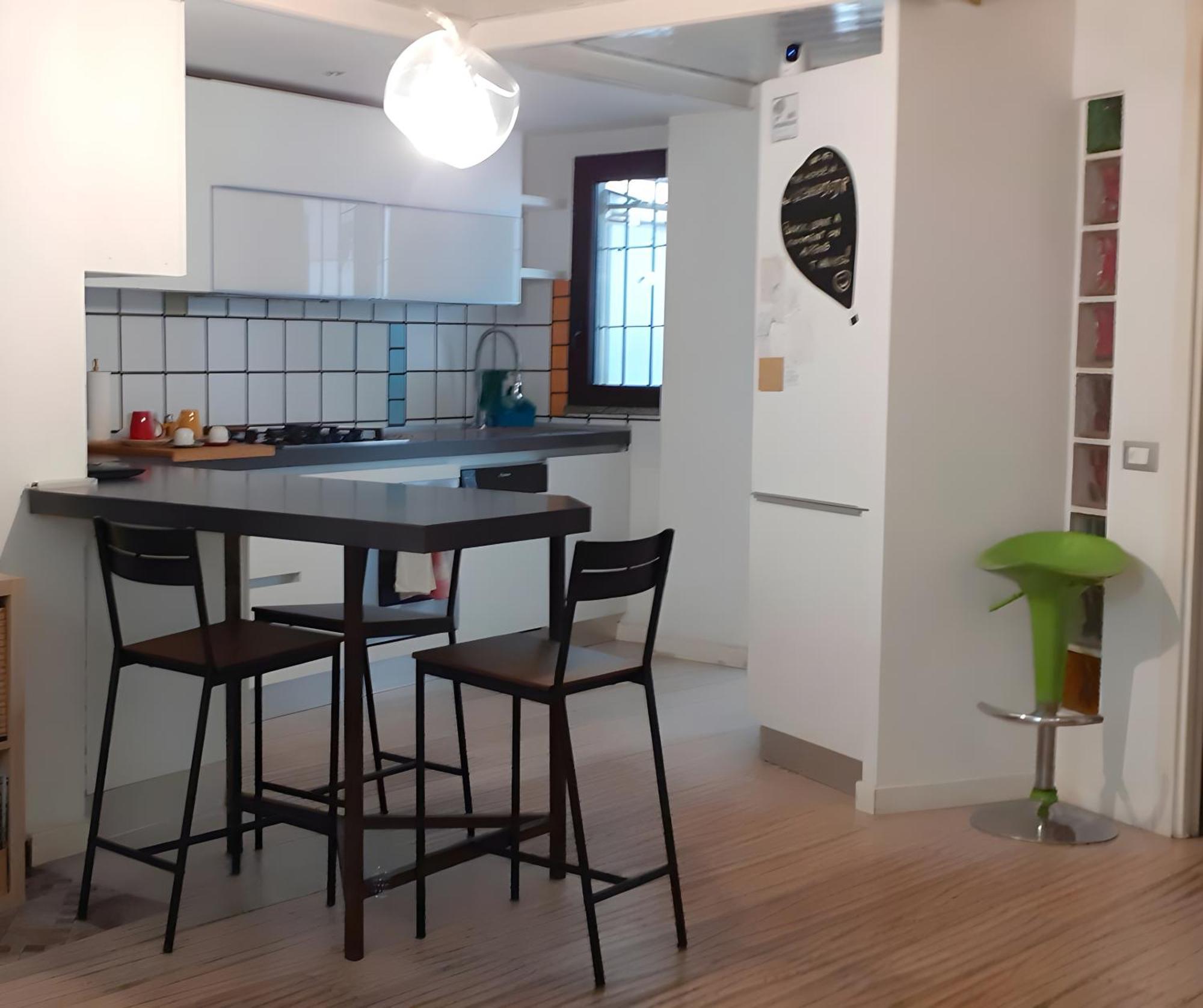 Apartament La Casa Nel Cortile-Free Parking Mediolan Zewnętrze zdjęcie