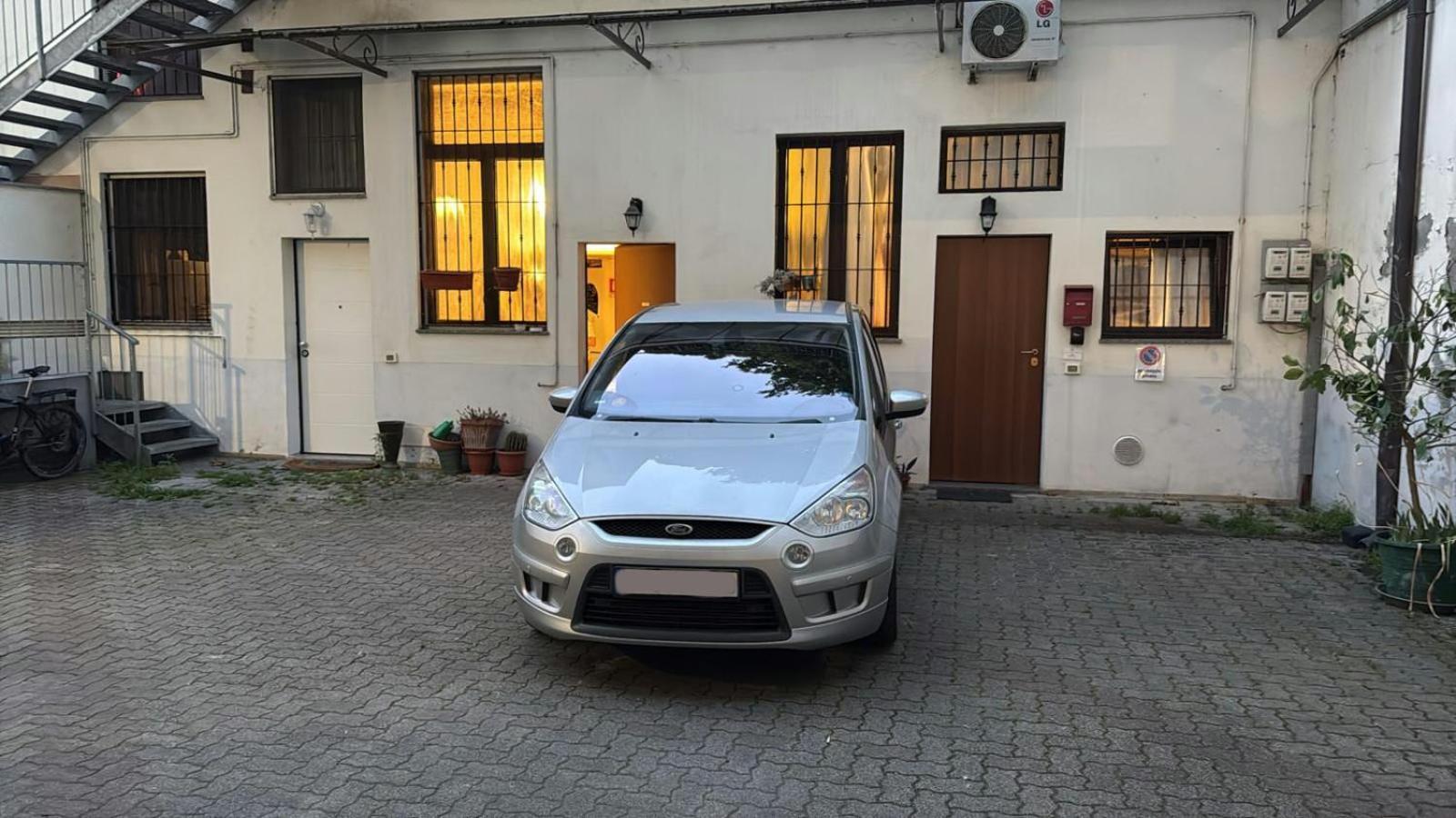Apartament La Casa Nel Cortile-Free Parking Mediolan Zewnętrze zdjęcie